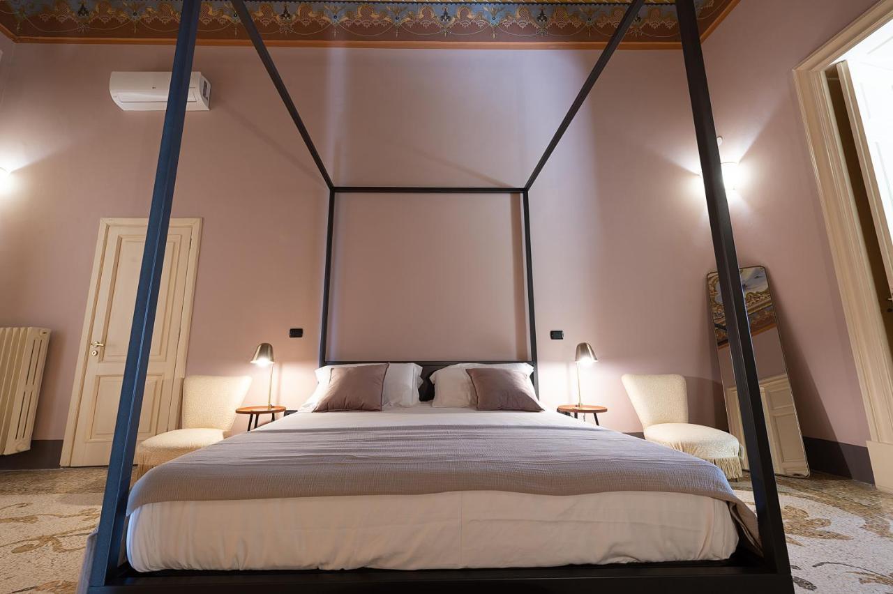 Bed and Breakfast Palazzo Francesco Grassi Aradeo Экстерьер фото