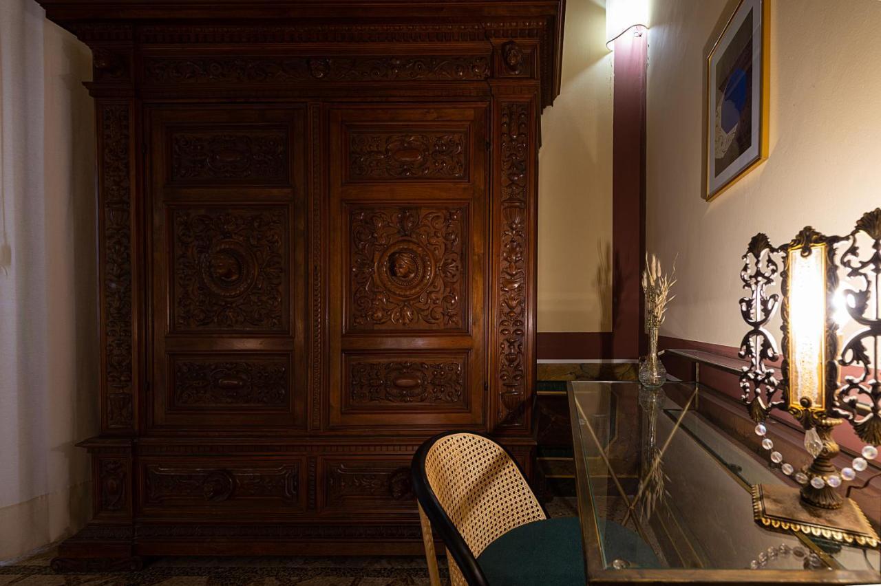 Bed and Breakfast Palazzo Francesco Grassi Aradeo Экстерьер фото